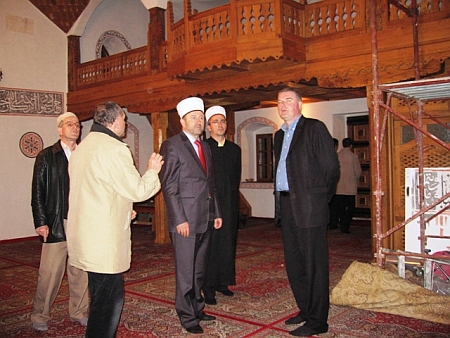muftija-zenicki-tesanj-dzamija-2011