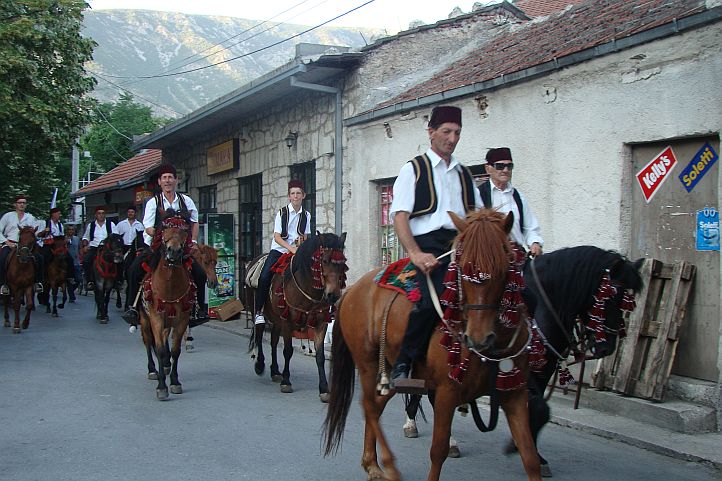 ispracaj-konjanici-stolac-06-2012-2
